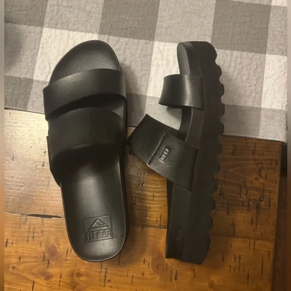 New! Reef Black Slide Platform Sandals - Picture 1 of 7